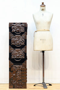 稀少サイズ!! 鶴亀の豪華装飾金具で華やかな面持ちをした庄内箪笥　BB3313