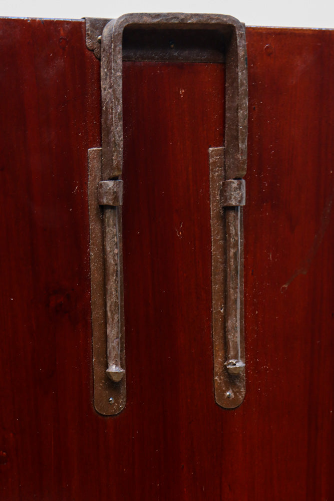 稀少サイズ!! 鶴亀の豪華装飾金具で華やかな面持ちをした庄内箪笥　BB3313