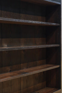 味わいが滲み出た使い勝手の良い本棚　BB3314