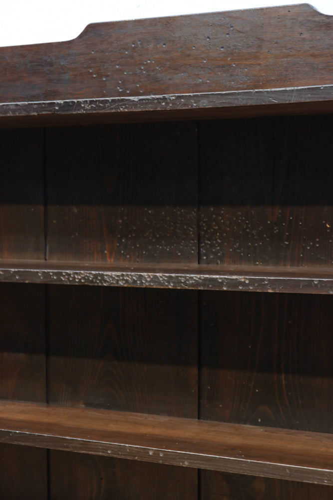 味わいが滲み出た使い勝手の良い本棚　BB3314