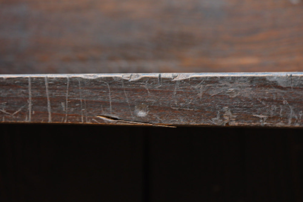 味わいが滲み出た使い勝手の良い本棚　BB3314