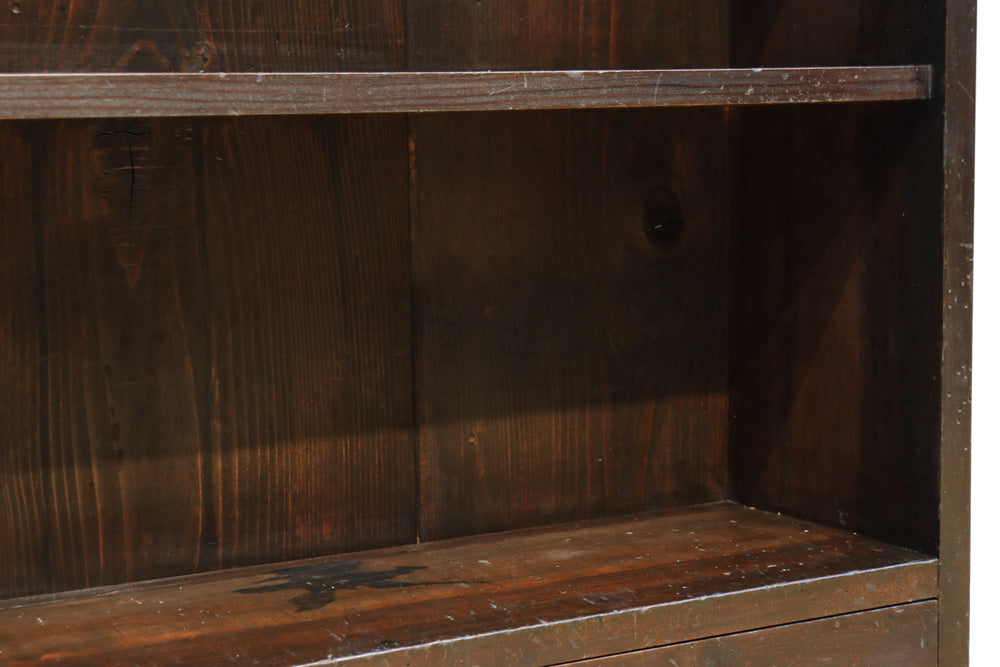 味わいが滲み出た使い勝手の良い本棚　BB3314