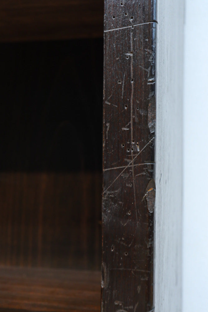 味わいが滲み出た使い勝手の良い本棚　BB3314