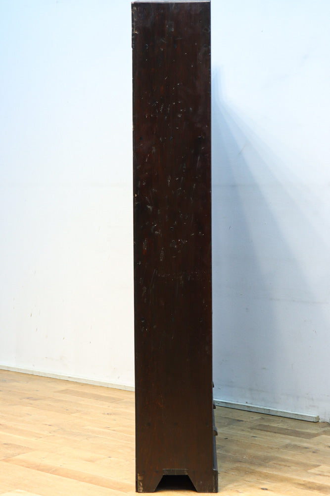 味わいが滲み出た使い勝手の良い本棚　BB3314