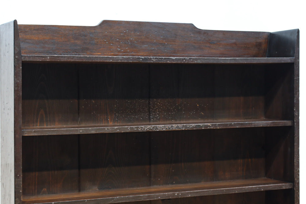 味わいが滲み出た使い勝手の良い本棚　BB3314