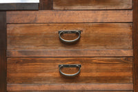 気品ある色艶に伝統の風格漂う両面手摺付き階段箪笥　BB3317