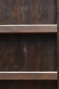 気品ある色艶に伝統の風格漂う両面手摺付き階段箪笥　BB3317