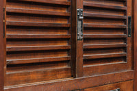 気品ある色艶に伝統の風格漂う両面手摺付き階段箪笥　BB3317