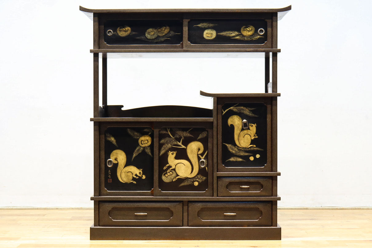 角野岩次作 栗鼠の美しい描写に和の趣き漂う素敵な飾り棚　BB3321