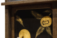 角野岩次作 栗鼠の美しい描写に和の趣き漂う素敵な飾り棚　BB3321