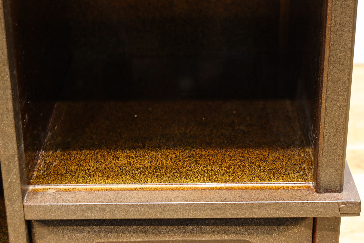 角野岩次作 栗鼠の美しい描写に和の趣き漂う素敵な飾り棚　BB3321