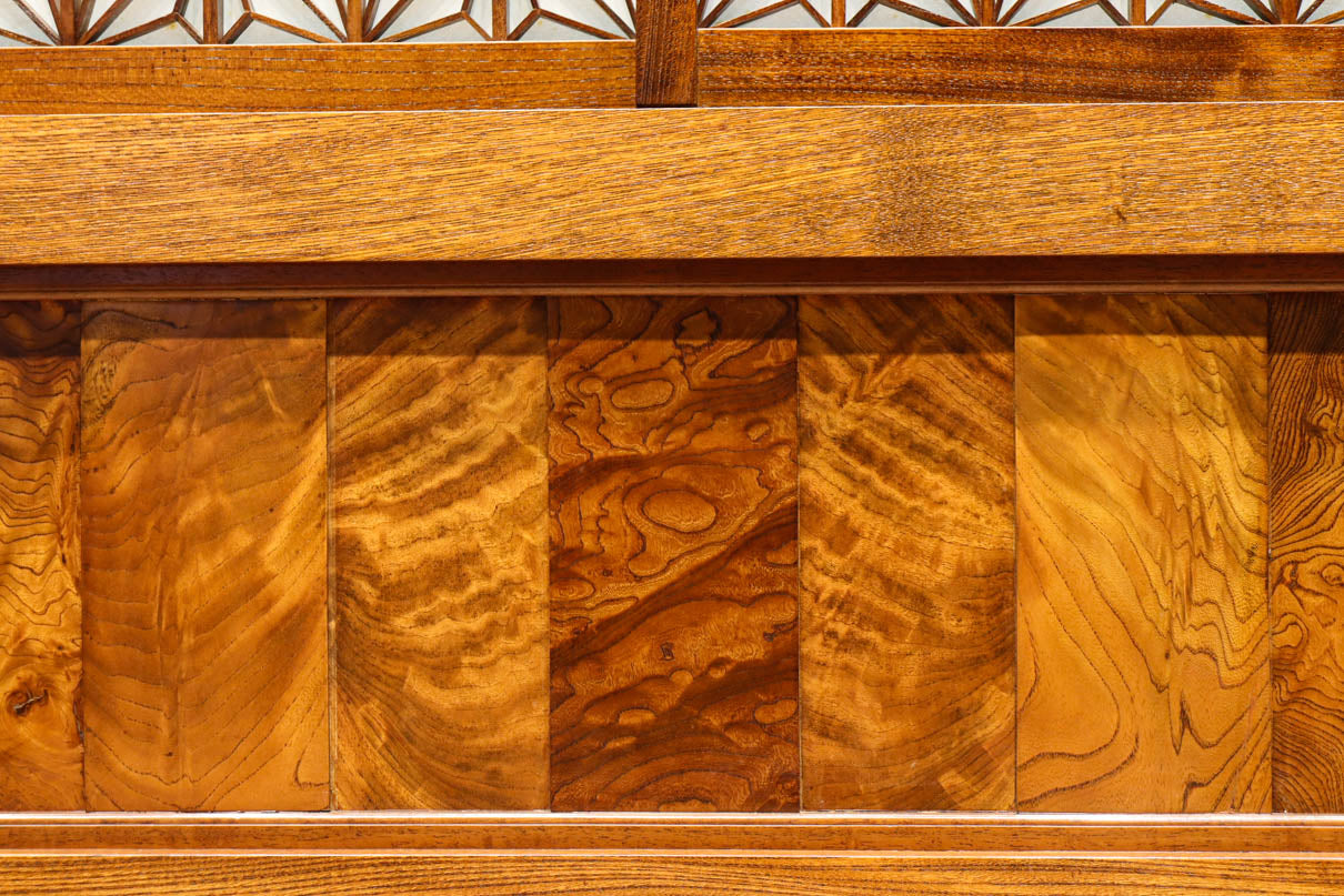 極上けやき珠杢!! 組子入り建具を備えた和の趣き溢れる重厚な衝立　BB3323