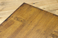 味わい深い面持ちの両袖タイプの彫金机　BB3325