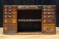 味わい深い面持ちの両袖タイプの彫金机　BB3325