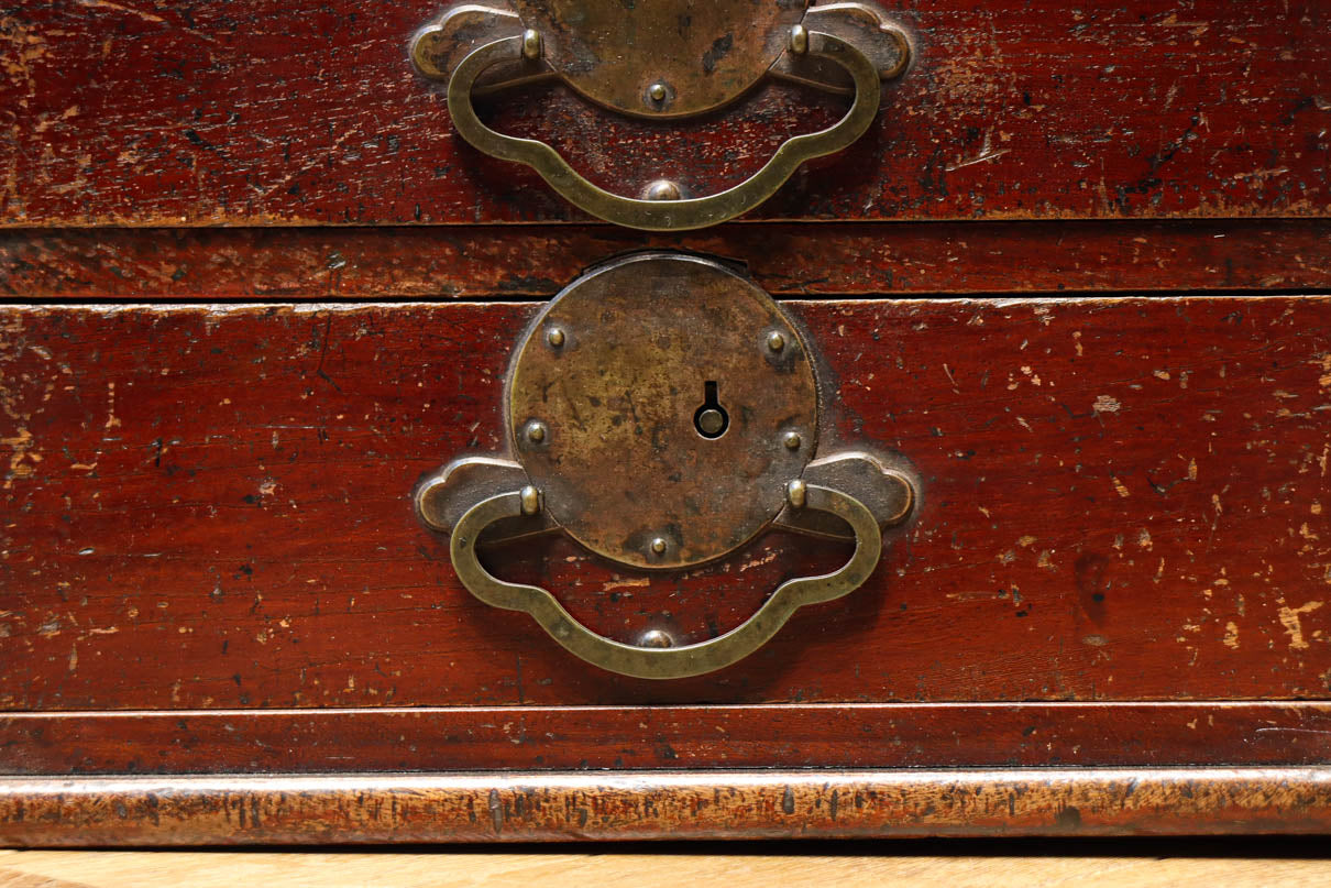 両袖に引き出しを備えた味わい深い文机　BB3326