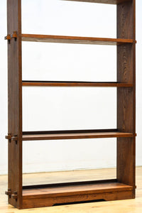 使い勝手の良い落ち着いた風合いの総欅レトロ本棚　BB3329