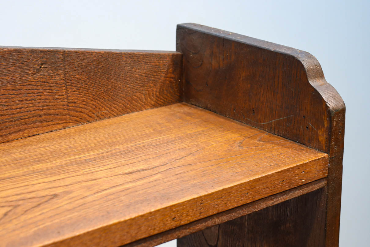 使い勝手の良い落ち着いた風合いの総欅レトロ本棚　BB3329