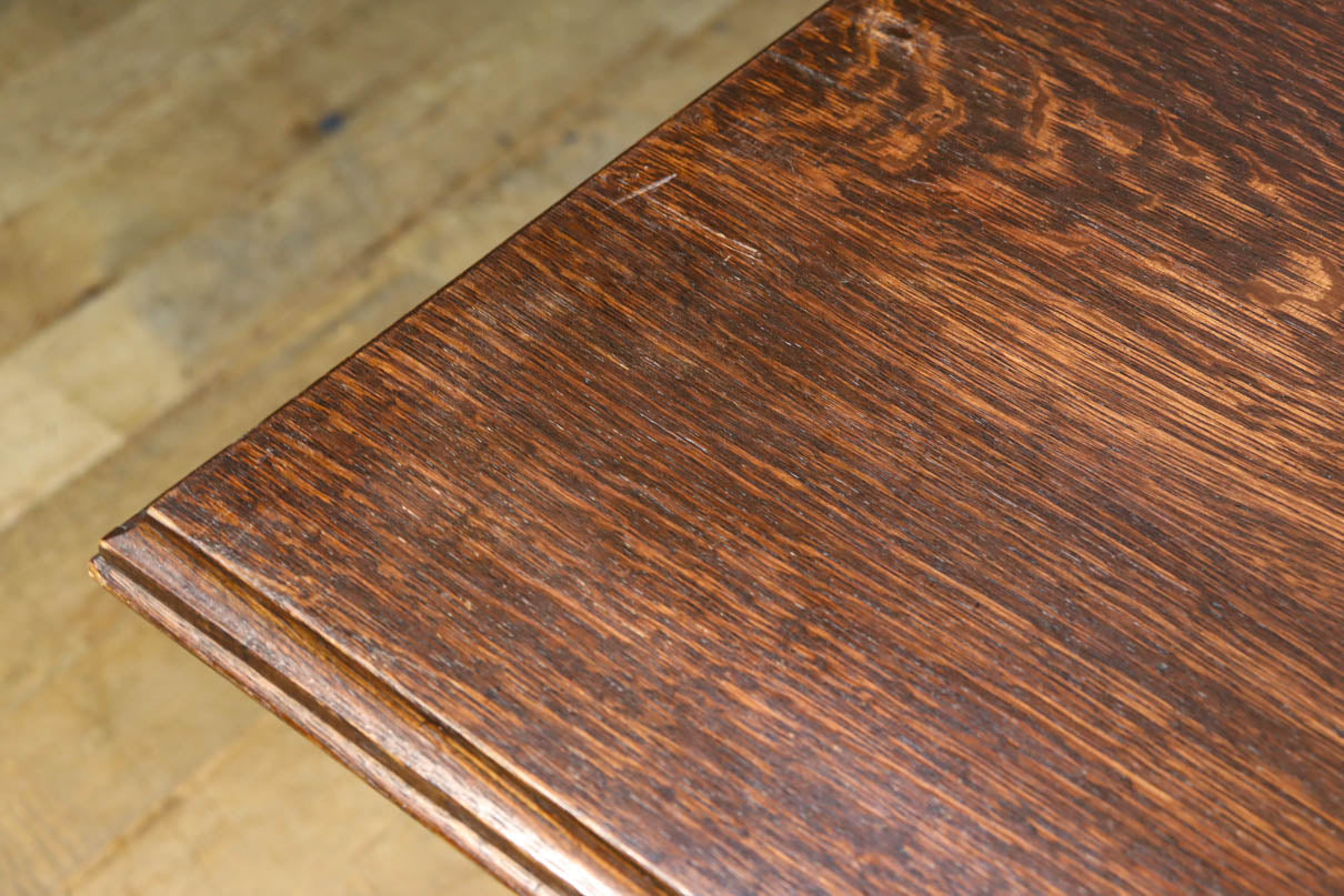 置台や飾り台に！！ モダンな雰囲気溢れる小型バルボスレッグテーブル　BB3330