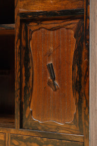 極上の黒柿杢目の上品な面持ちある飾り棚　BB3331