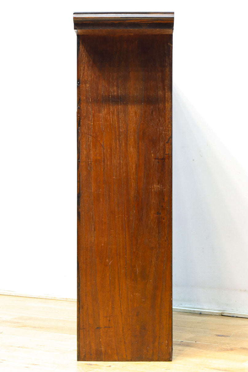 極上の黒柿杢目の上品な面持ちある飾り棚　BB3331