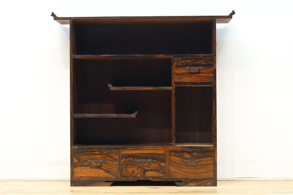 極上の黒柿杢目の上品な面持ちある飾り棚　BB3331