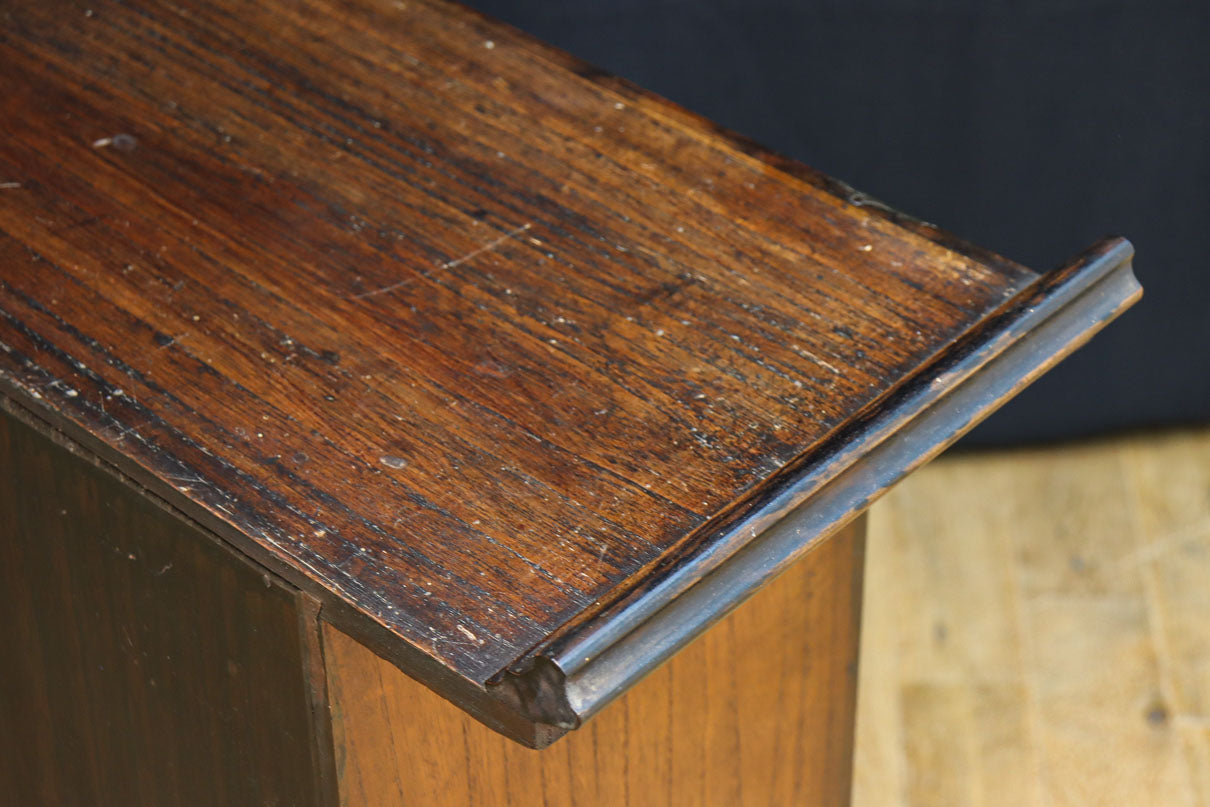 極上の黒柿杢目の上品な面持ちある飾り棚　BB3331