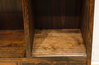 極上の黒柿杢目の上品な面持ちある飾り棚　BB3331