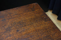 デザイン性の高いレトロ感溢れるデスク　BB3332