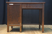 デザイン性の高いレトロ感溢れるデスク　BB3332