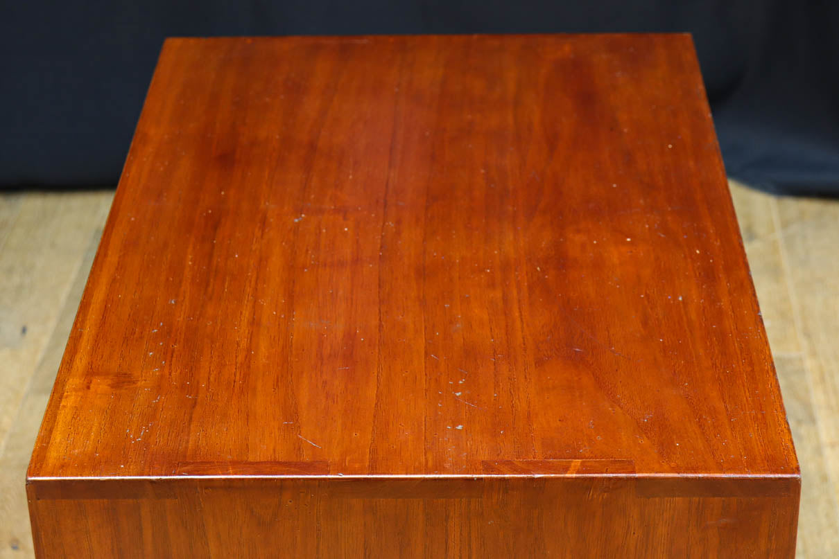 時代を重ねた風格漂う小振りサイズの小箪笥　BB3333