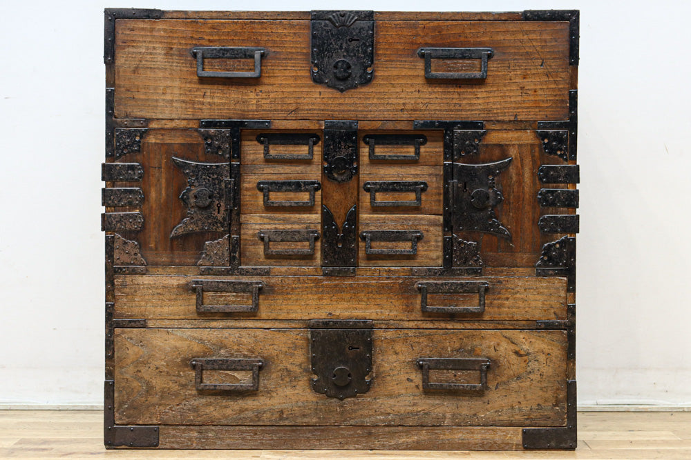 Merchant Chest BB3335