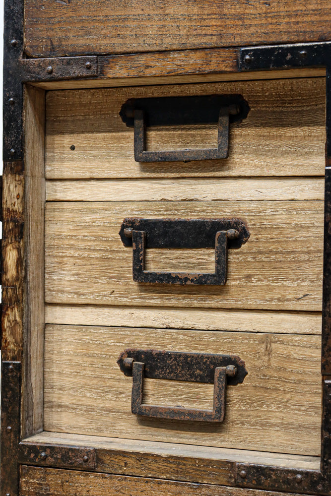 Merchant Chest BB3335