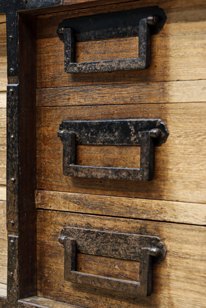 Merchant Chest BB3335