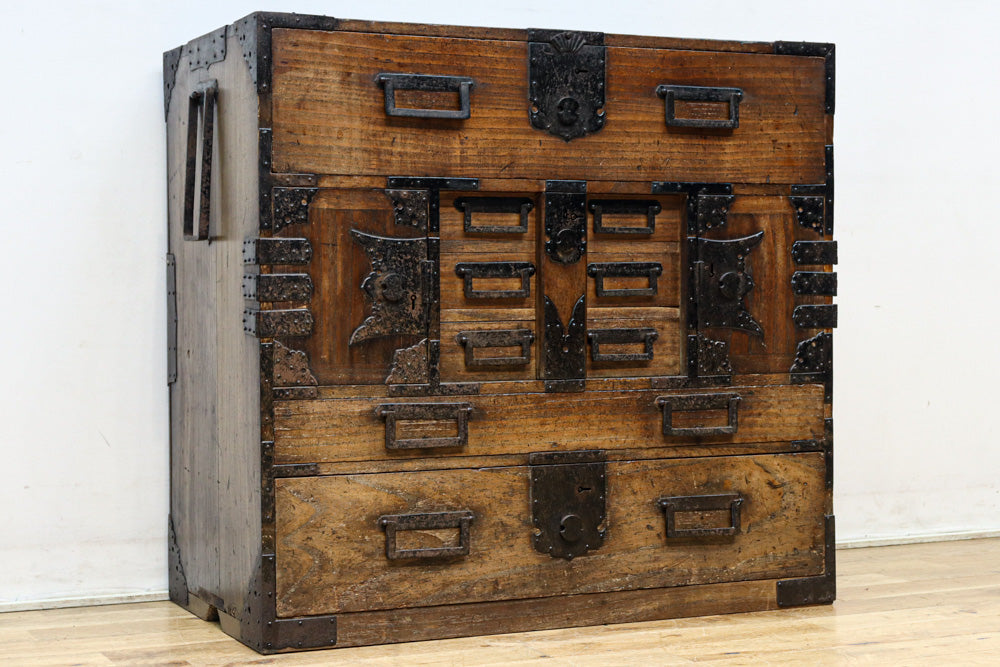 Merchant Chest BB3335