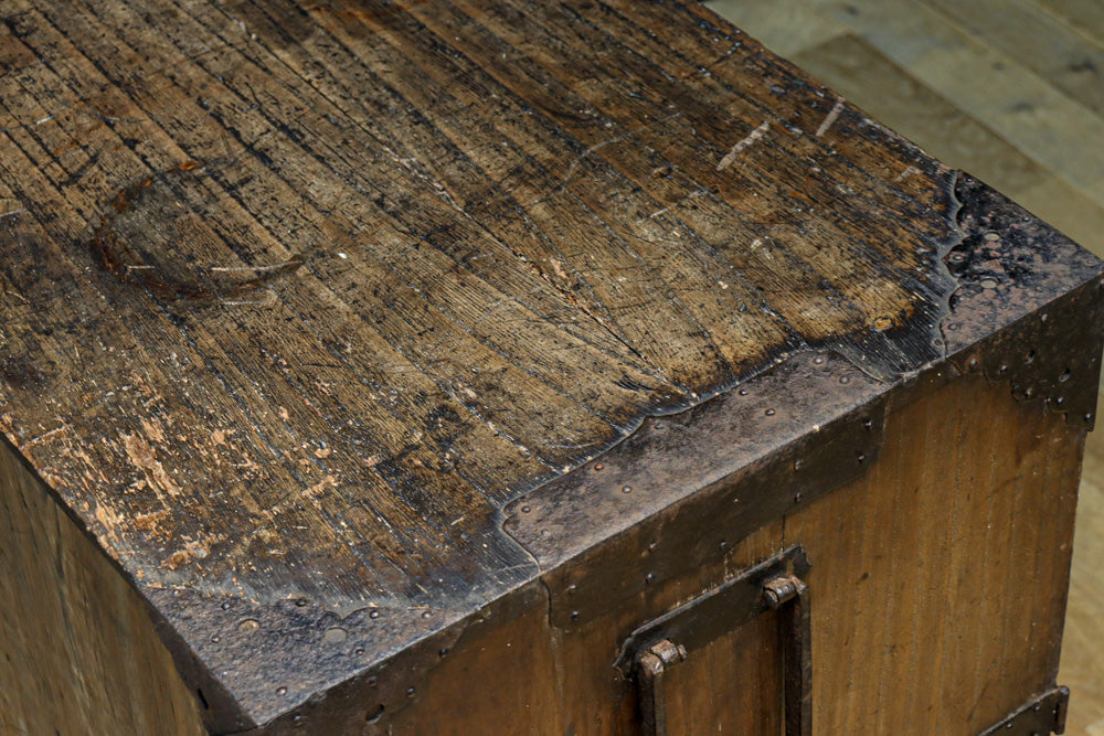 Merchant Chest BB3335