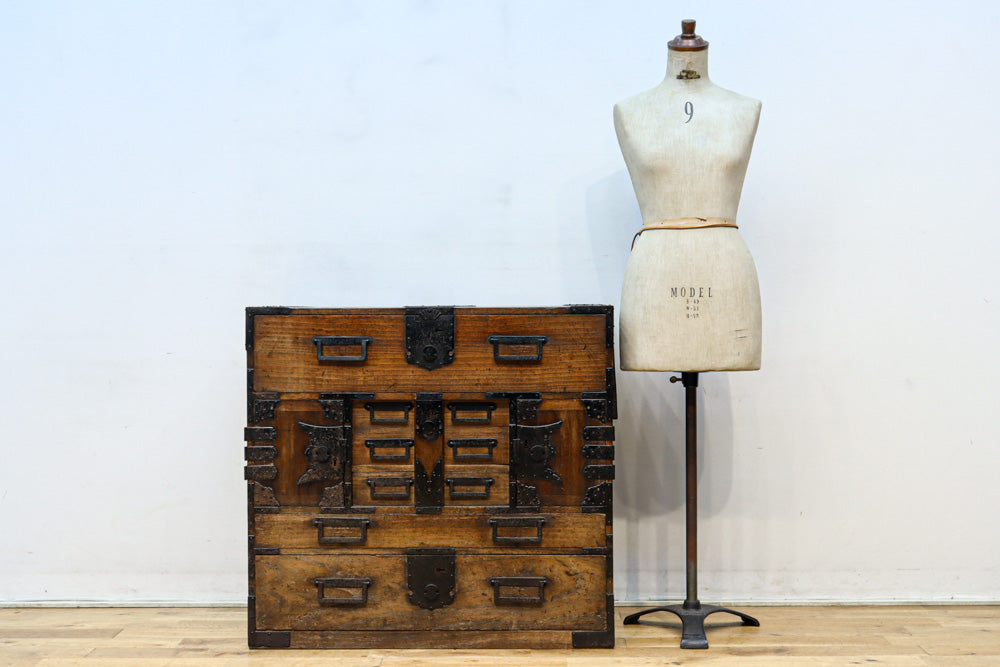 Merchant Chest BB3335