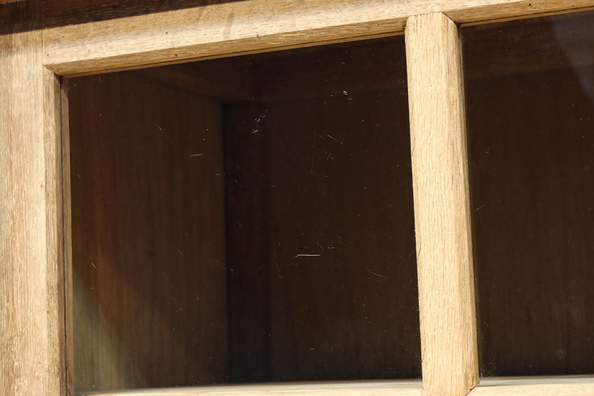 幅1222ミリ‼︎木地色の美しい風合いをした上質なレトロガラスケース　BB3336