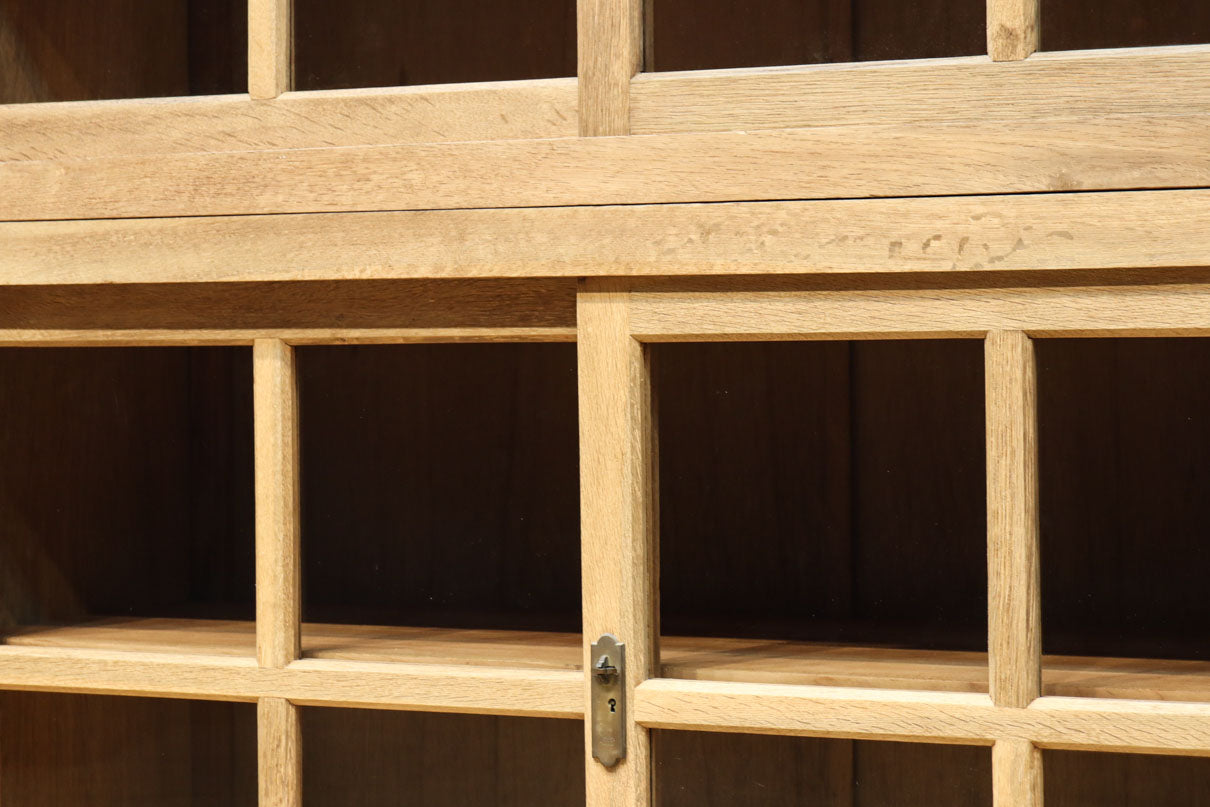 幅1222ミリ‼︎木地色の美しい風合いをした上質なレトロガラスケース　BB3336