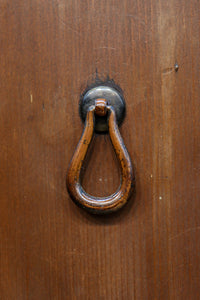 優美なけやき杢目に漆の艶やかな光沢が貫録を漂わす美濃階段箪笥　BB3337