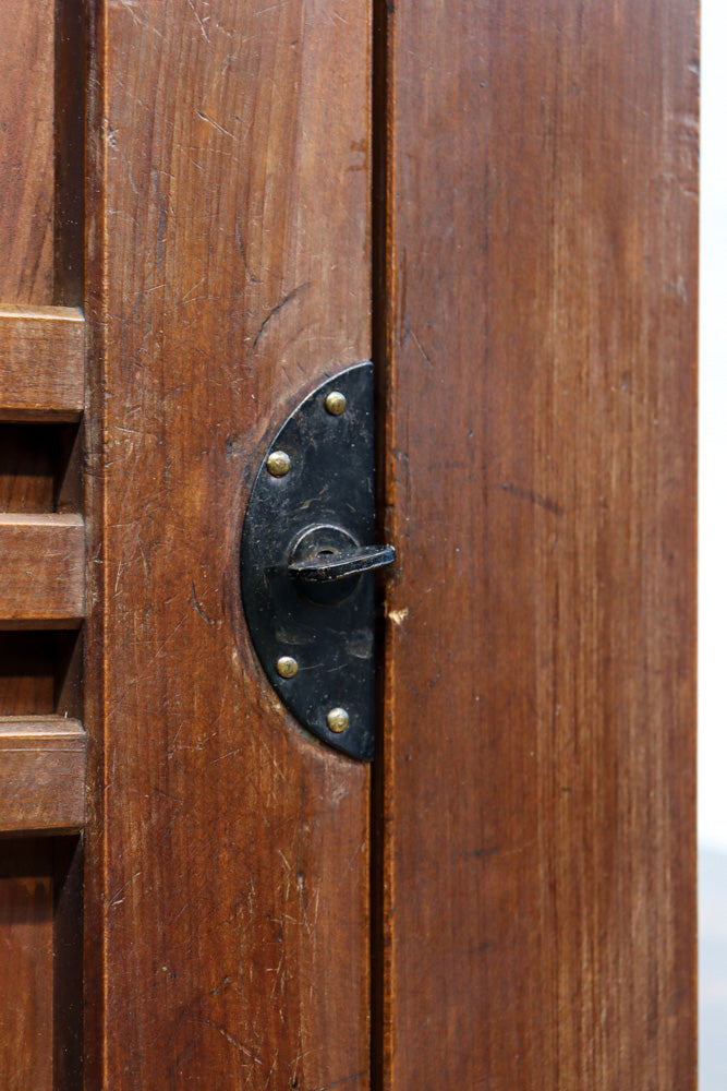 優美なけやき杢目に漆の艶やかな光沢が貫録を漂わす美濃階段箪笥　BB3337