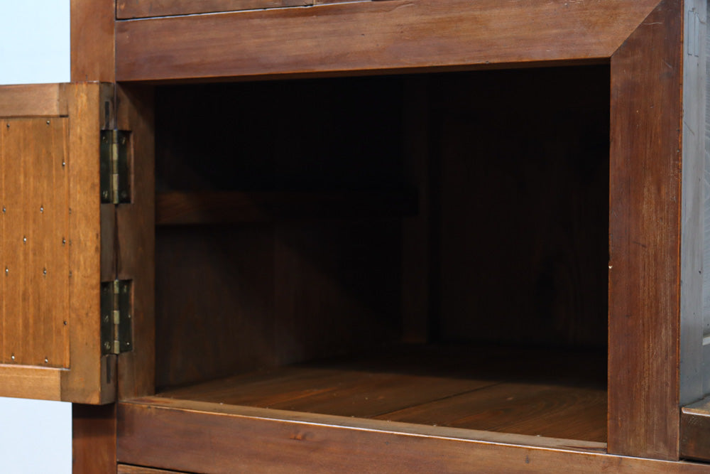 優美なけやき杢目に漆の艶やかな光沢が貫録を漂わす美濃階段箪笥　BB3337