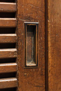 優美なけやき杢目に漆の艶やかな光沢が貫録を漂わす美濃階段箪笥　BB3337