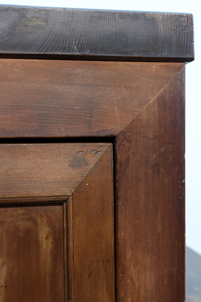 優美なけやき杢目に漆の艶やかな光沢が貫録を漂わす美濃階段箪笥　BB3337