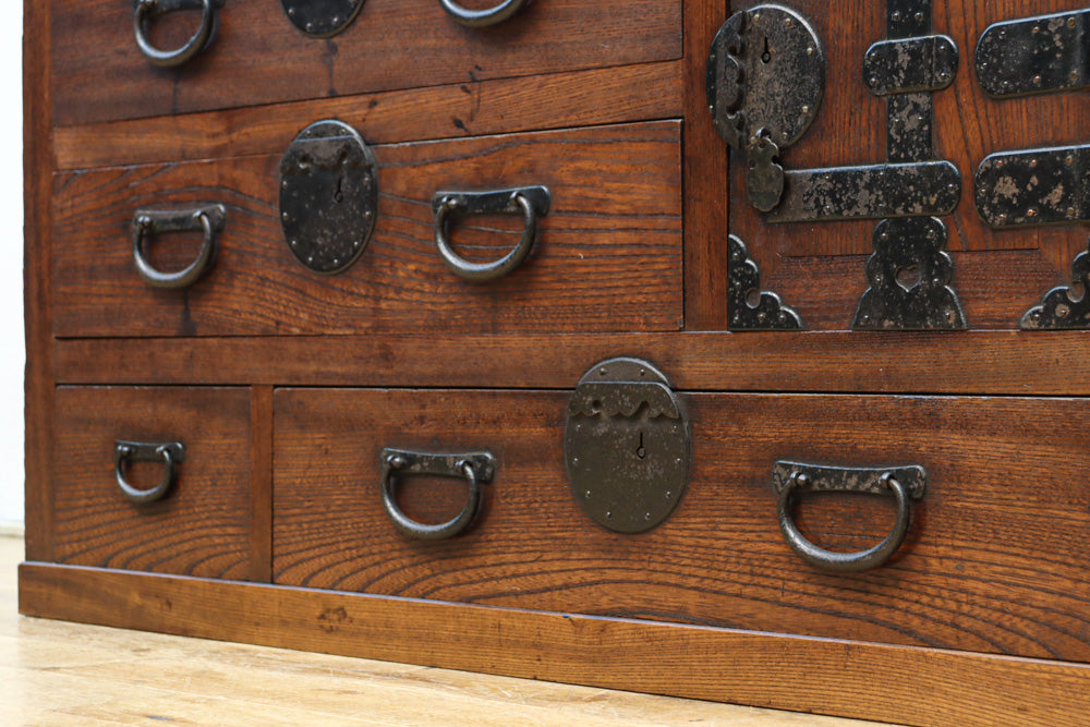 Merchant Chest BB3338