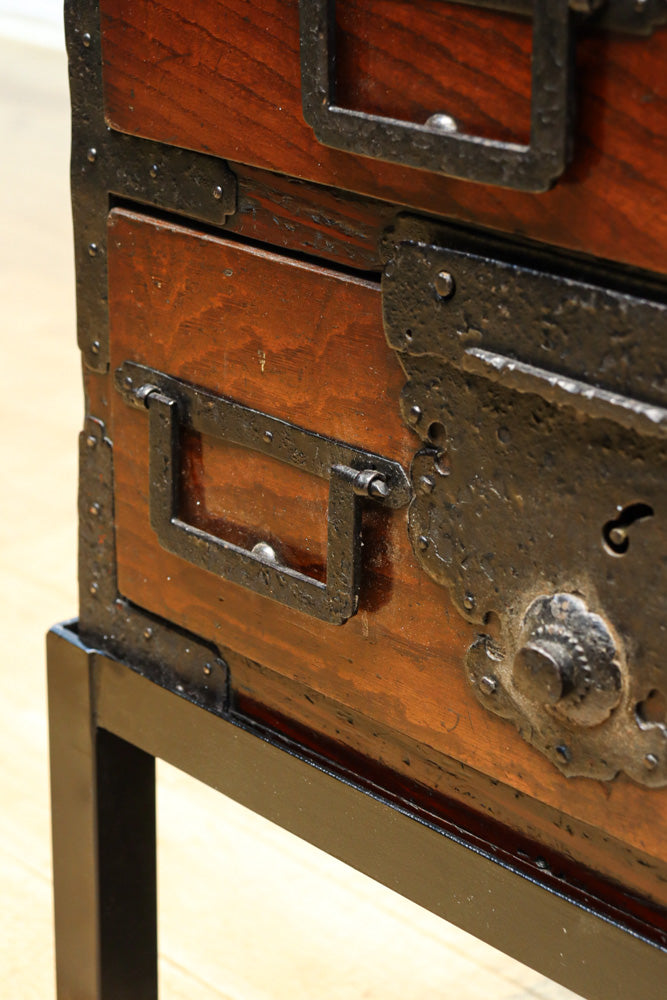 Merchant Chest BB3351