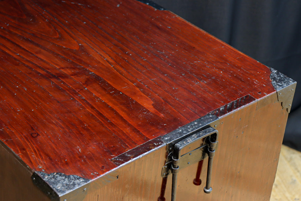 Merchant Chest BB3351