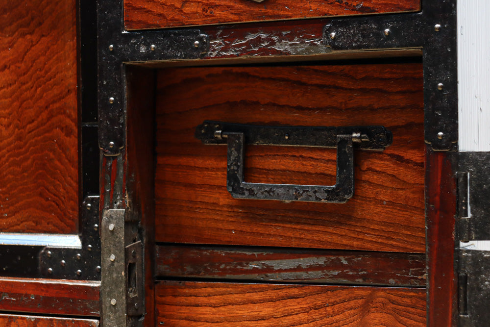 Merchant Chest BB3351