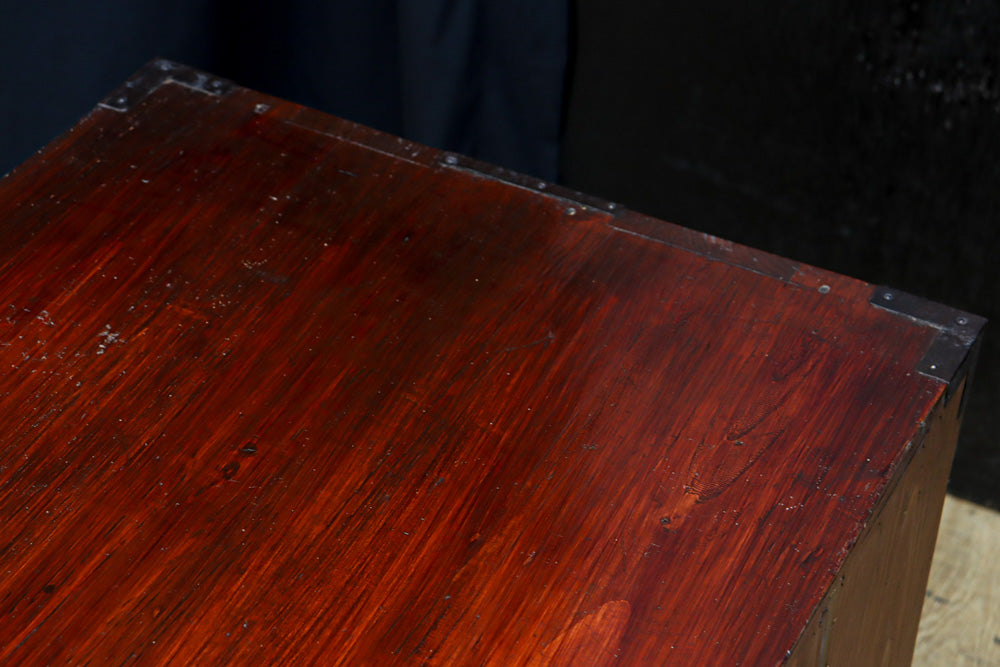 縁起良い装飾金具で雅な面持ちある二本松衣裳箪笥　BB3368