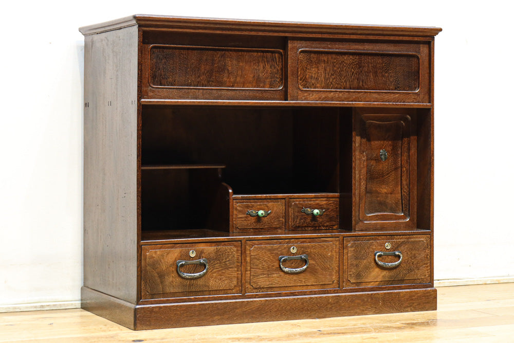 繊細な杢目が浮かびレトロ感溢れる小型茶箪笥　BB3370