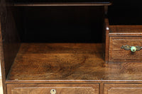 繊細な杢目が浮かびレトロ感溢れる小型茶箪笥　BB3370
